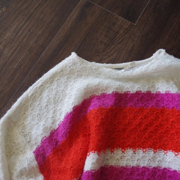 Ladies Sweater By Retrod - Picture 2 of 3